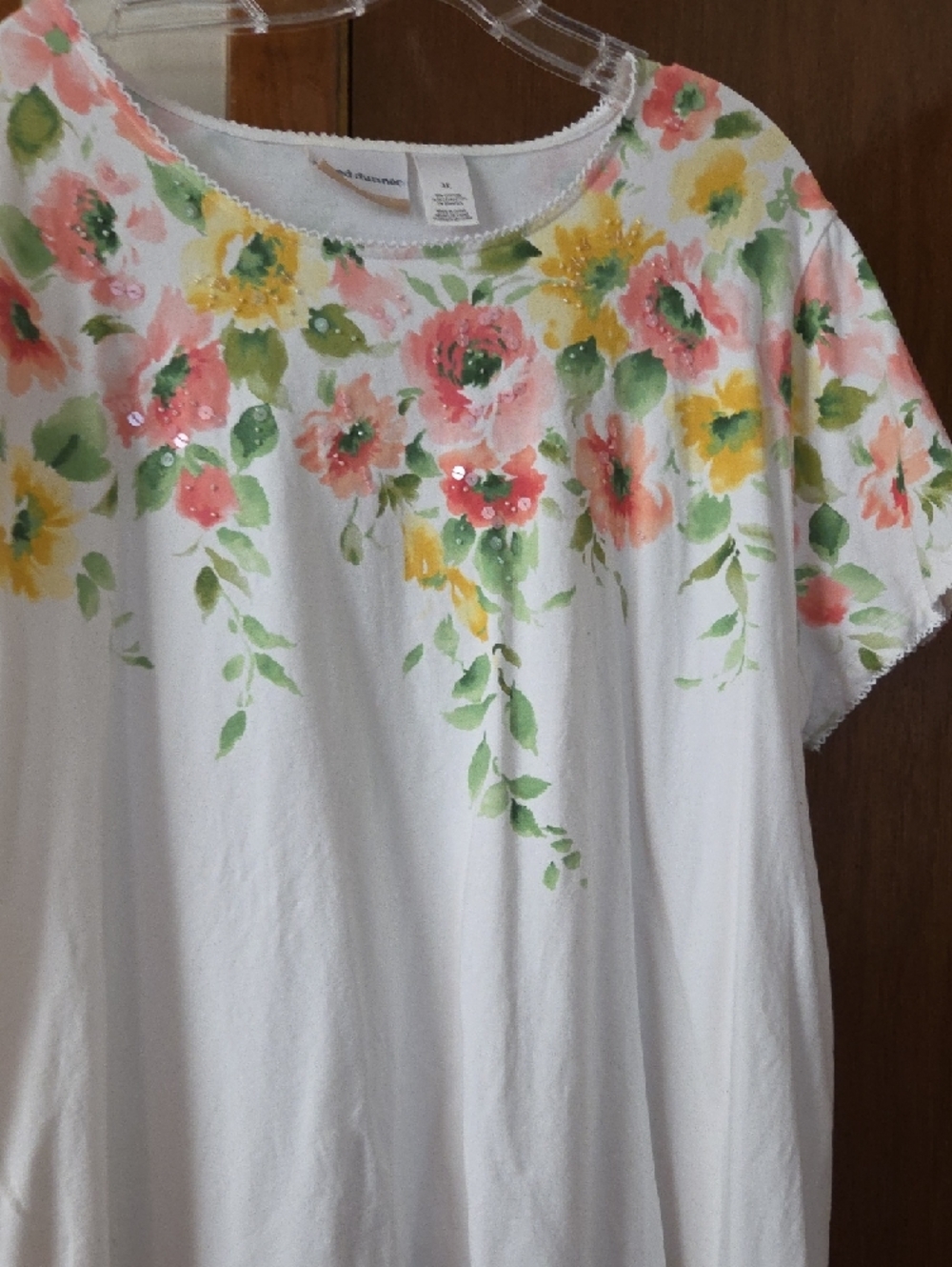 WORN ONCE Women’s White Floral Sequin Scoop Neck Top - Picture 9 of 10